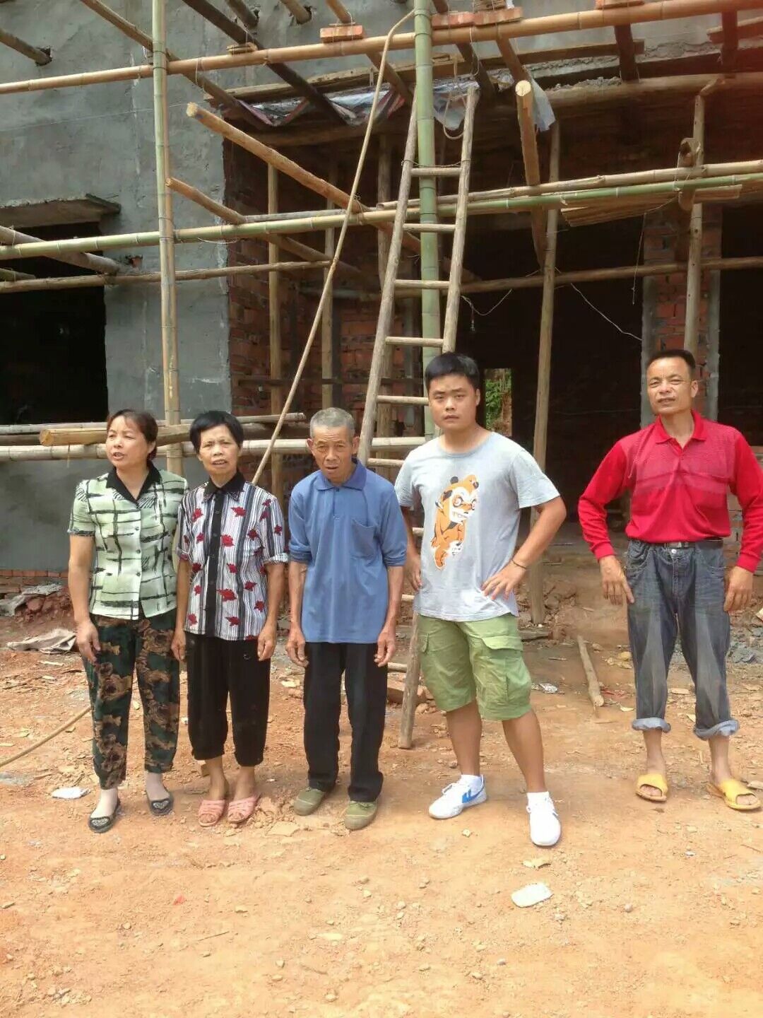 株洲市華興紙桶包裝有限責任公司,株洲市華興紙桶包裝,株洲鍍鋅桶,株洲油漆桶,株洲彩桶