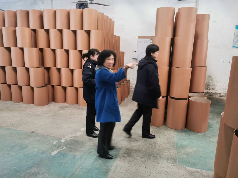 株洲市華興紙桶包裝有限責(zé)任公司,株洲市華興紙桶包裝,湖南紙桶,株洲鍍鋅桶,株洲油漆桶,株洲彩桶,纖維板桶,鐵箍紙筒,株洲華興,紙板桶,焊絲桶,